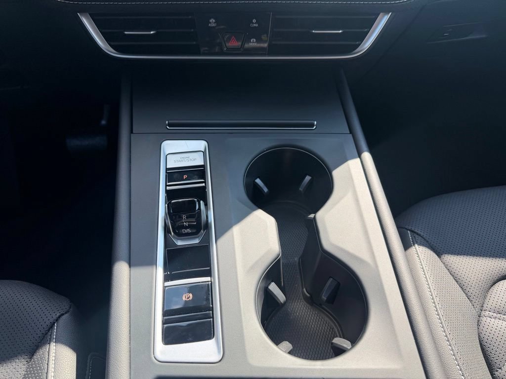 Used 2026 Volkswagen Atlas SE FWD image 19