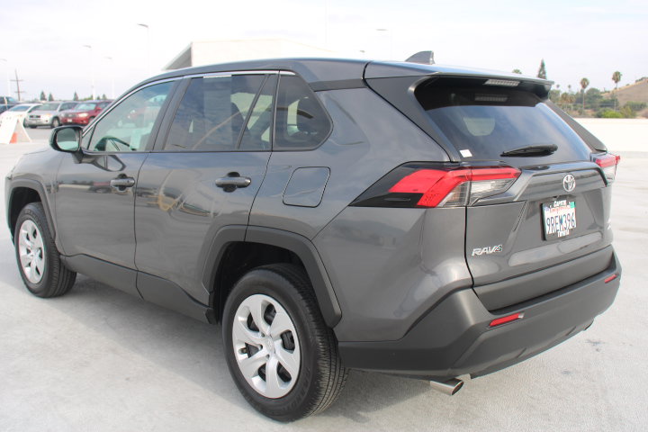 Certified 2025 Toyota RAV4 LE AWD/4WD image 5