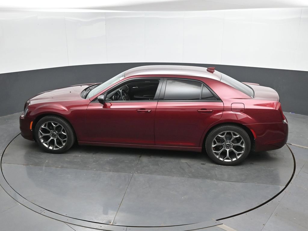 Used 2018 Chrysler 300 Touring w/ Sport Appearance Package RWD image 40