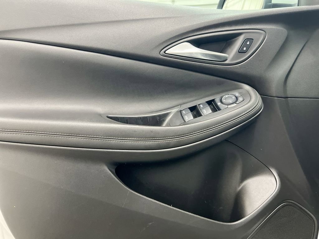 Used 2024 Buick Encore GX Sport Touring image 20