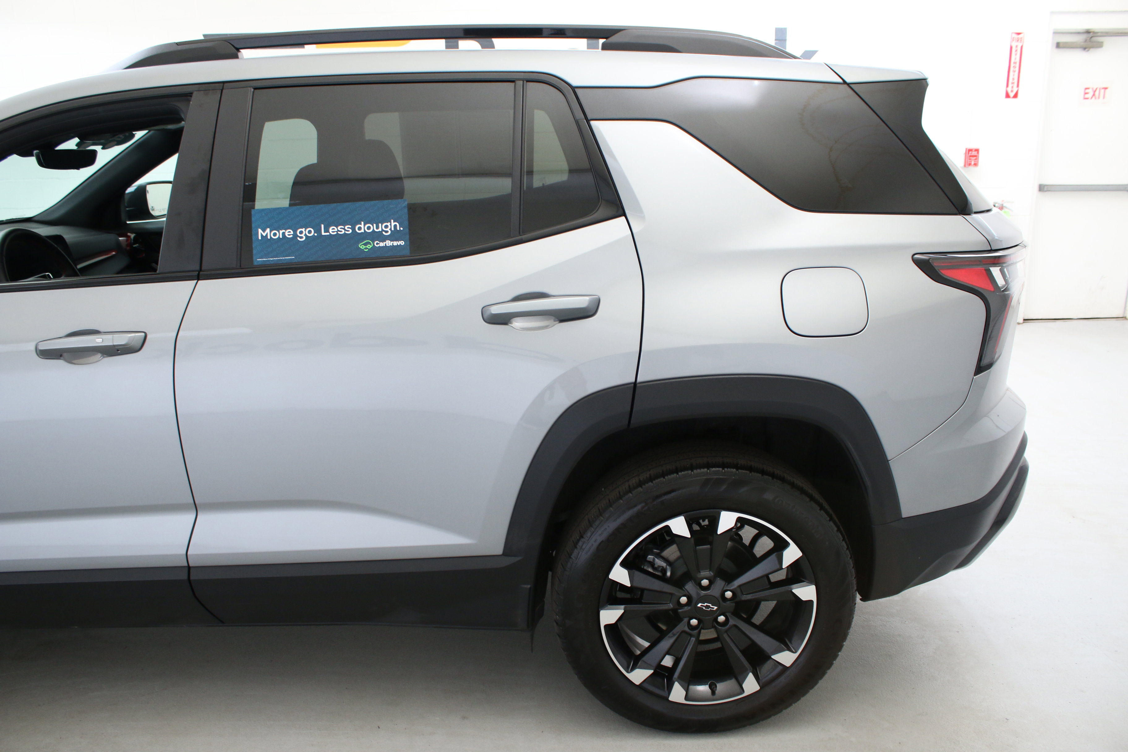 Certified 2025 Chevrolet Equinox RS w/ Safety and Technology Package AWD/4WD image 6