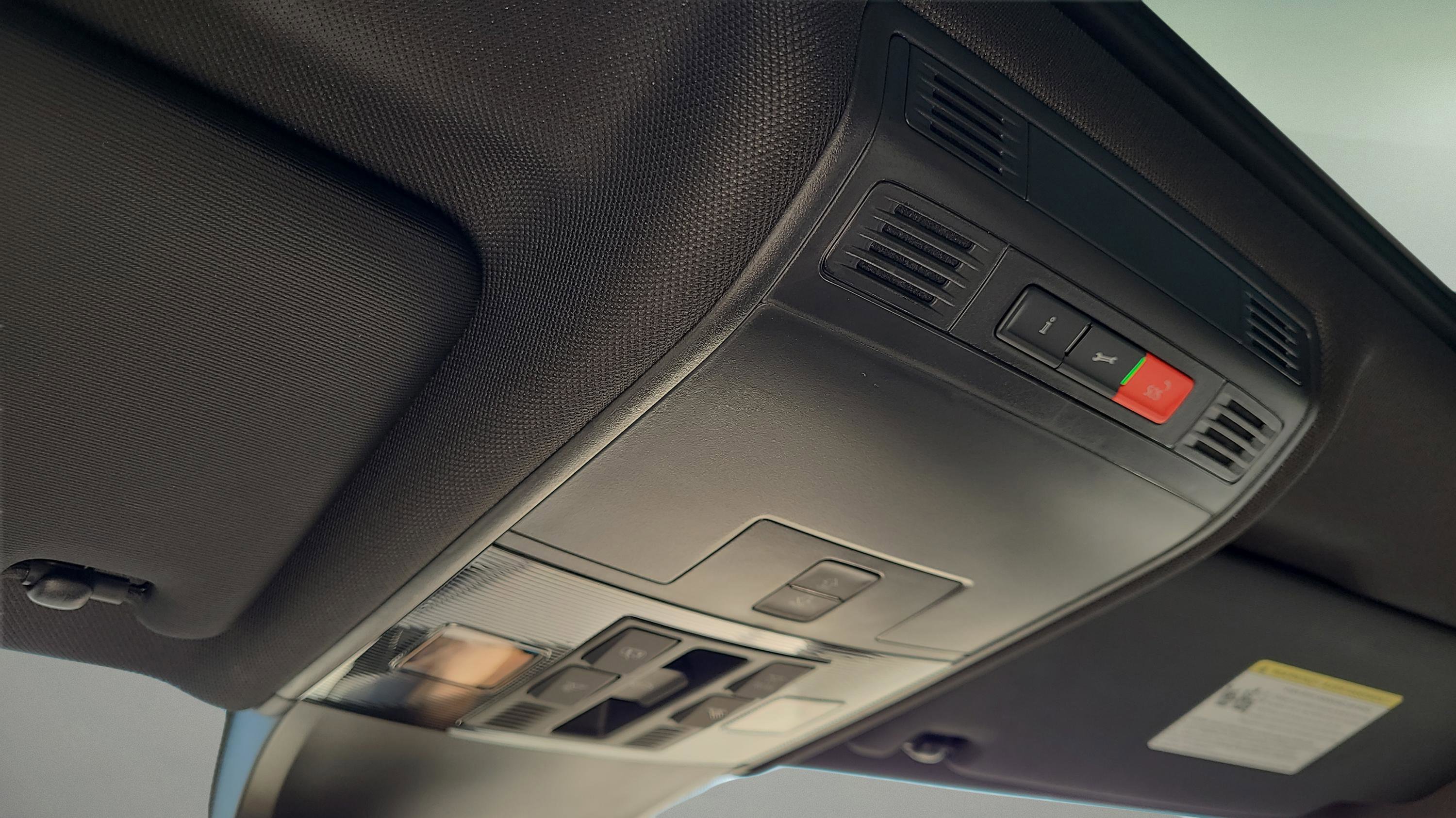 Used 2024 Volkswagen Tiguan SEL R-Line image 23