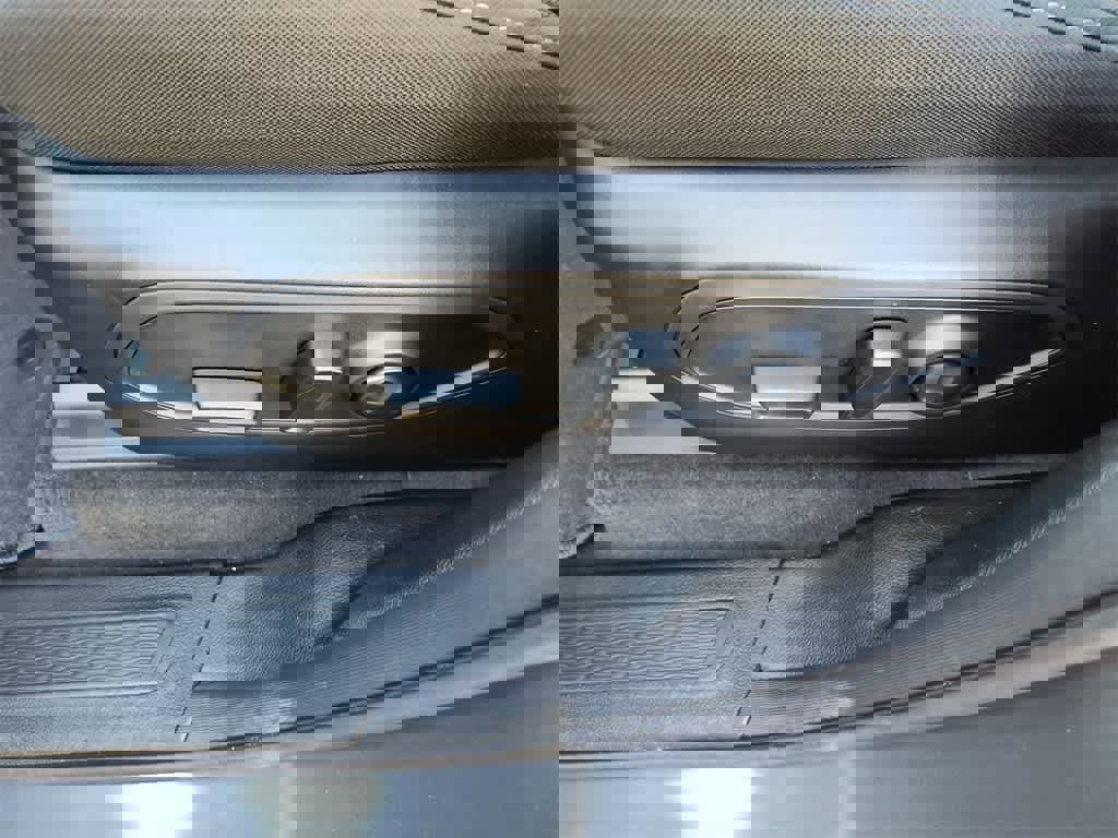 New 2025 Jeep Grand Cherokee Laredo X w/ Luxury Tech Group I image 12