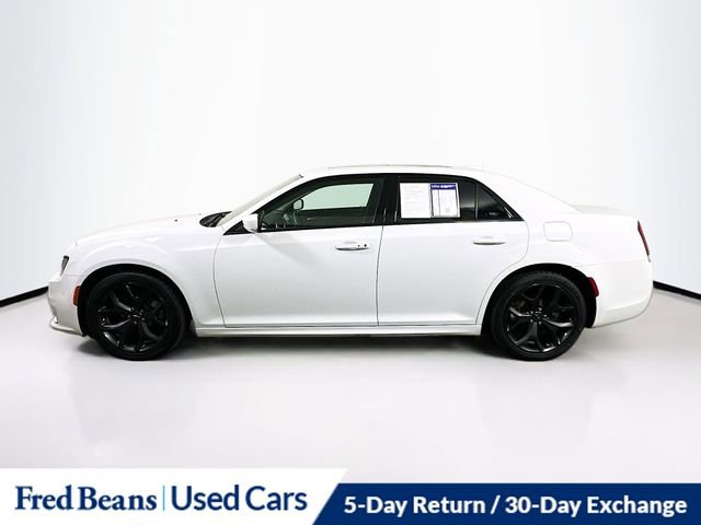Used 2022 Chrysler 300 Touring L w/ Popular Equipment Group image 4