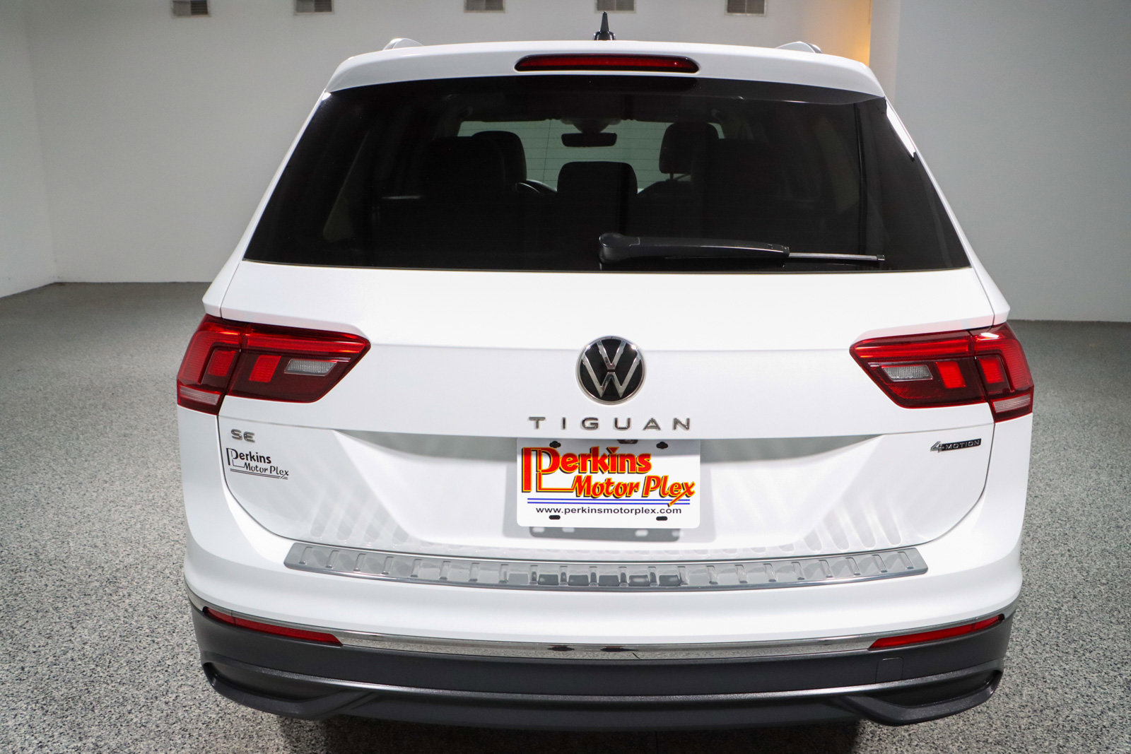 Used 2022 Volkswagen Tiguan SE AWD/4WD image 8