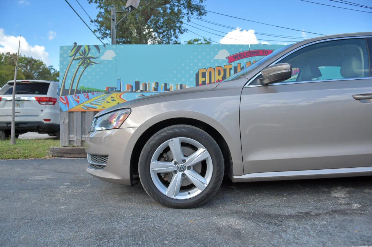 Used 2015 Volkswagen Passat TDI SE image 11