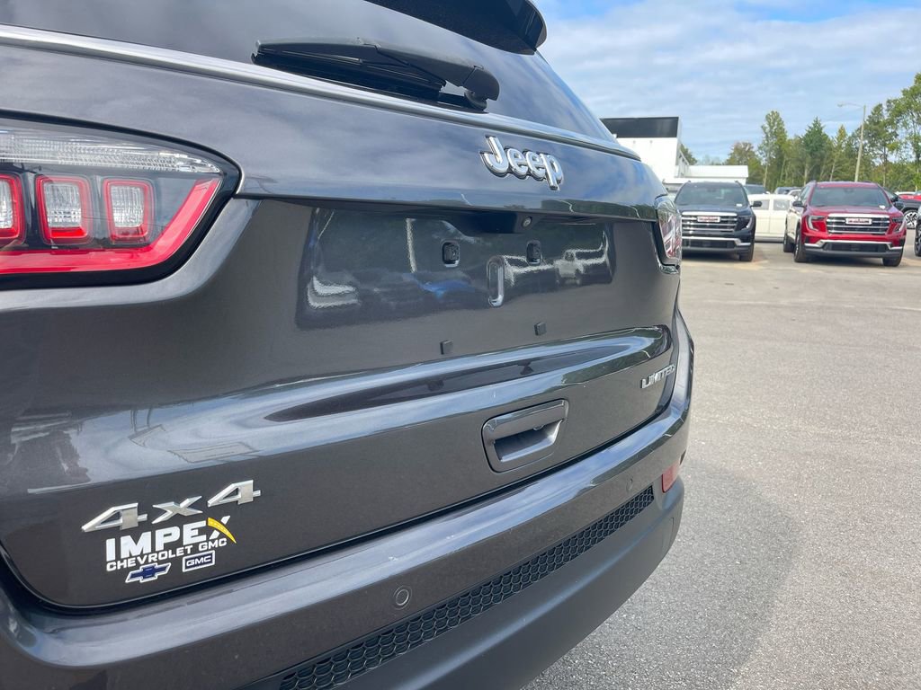 Used 2022 Jeep Compass Limited image 28