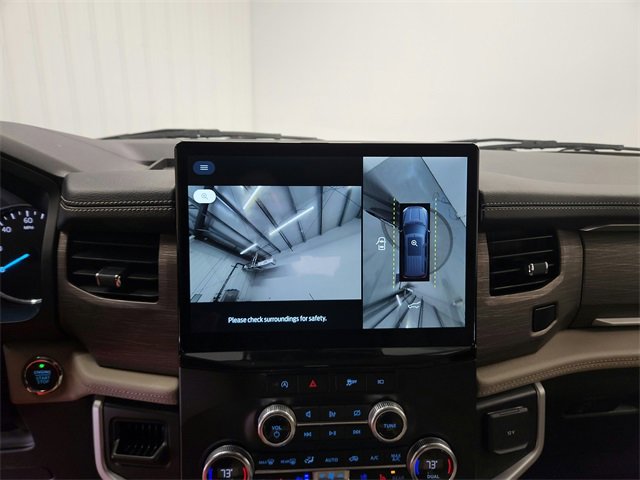 Used 2024 Ford Expedition Limited image 24