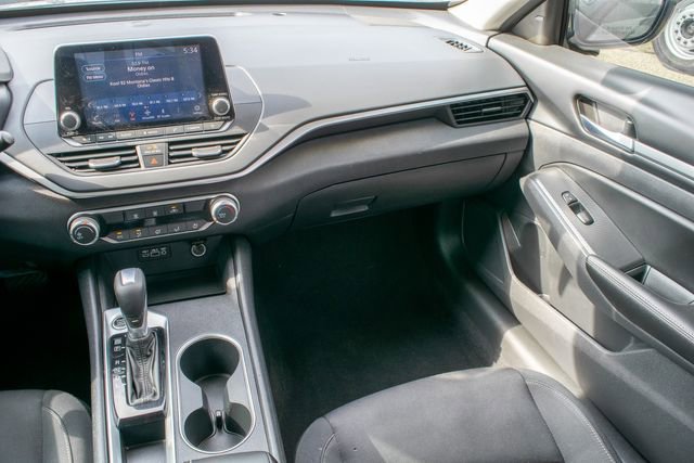 Used 2022 Nissan Altima 2.5 SV image 13