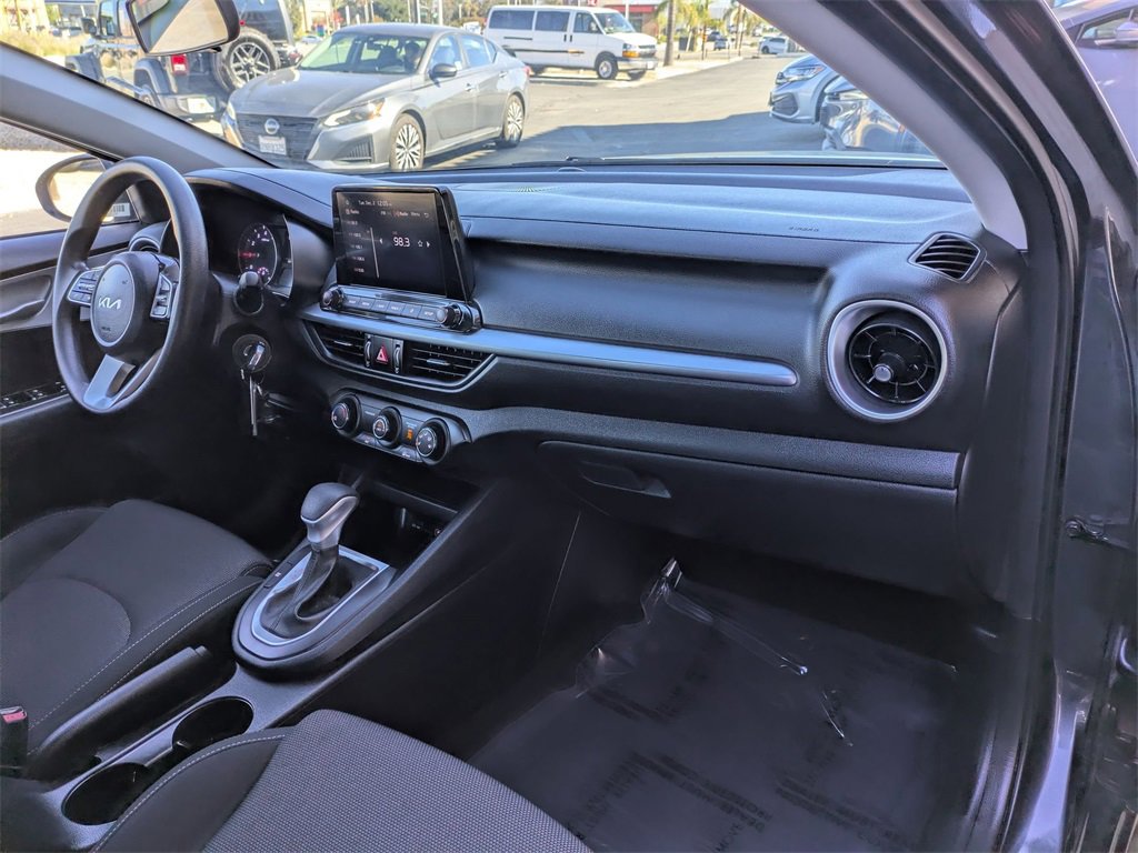 Used 2024 Kia Forte LXS image 33