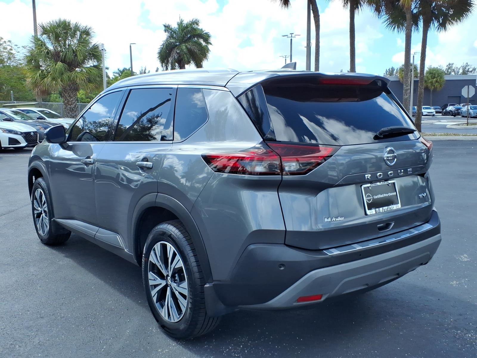 Certified 2021 Nissan Rogue SV w/ Premium Package image 12