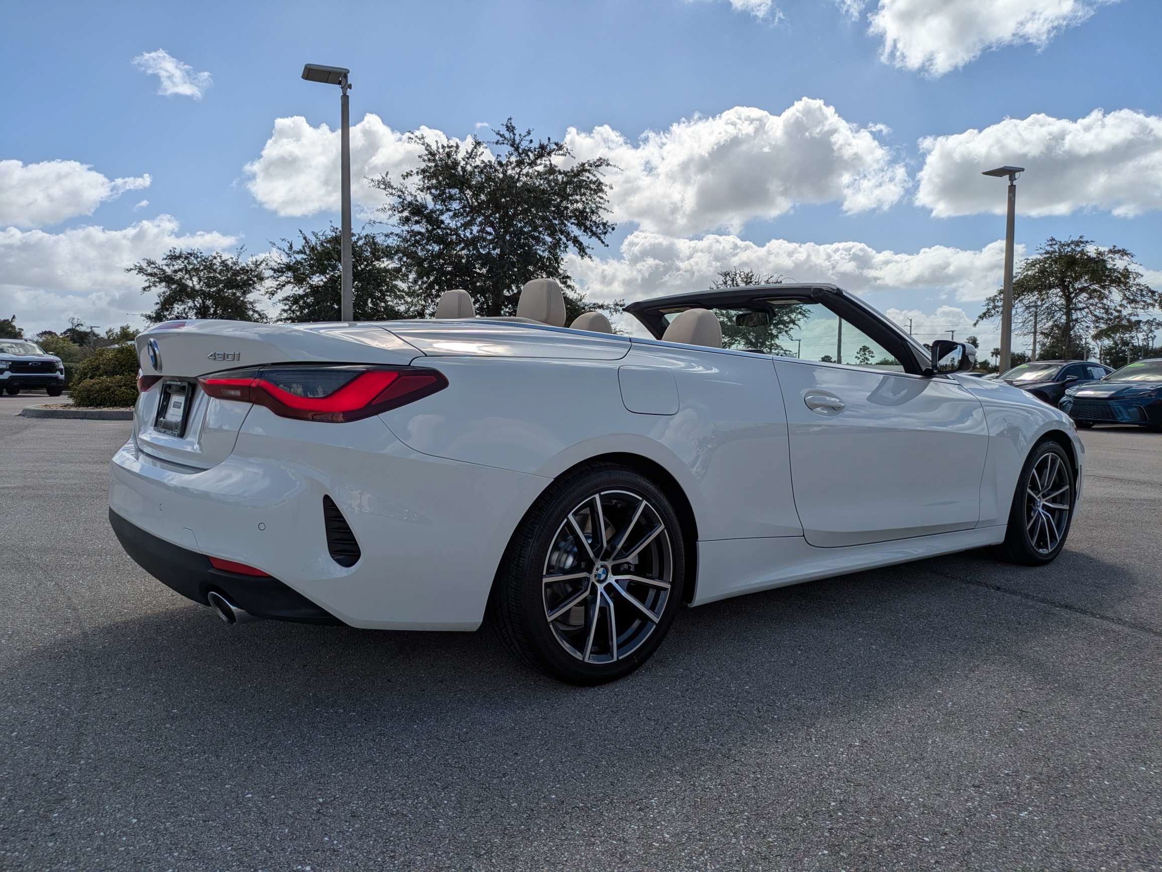 Used 2021 BMW 430i Convertible w/ Convenience Package RWD image 4