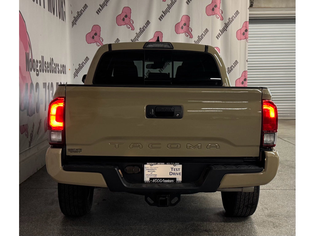 Used 2019 Toyota Tacoma TRD Sport image 11