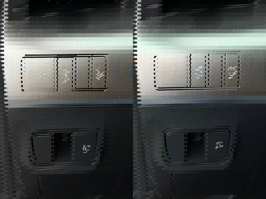 Certified 2026 Hyundai Kona SEL Premium image 21