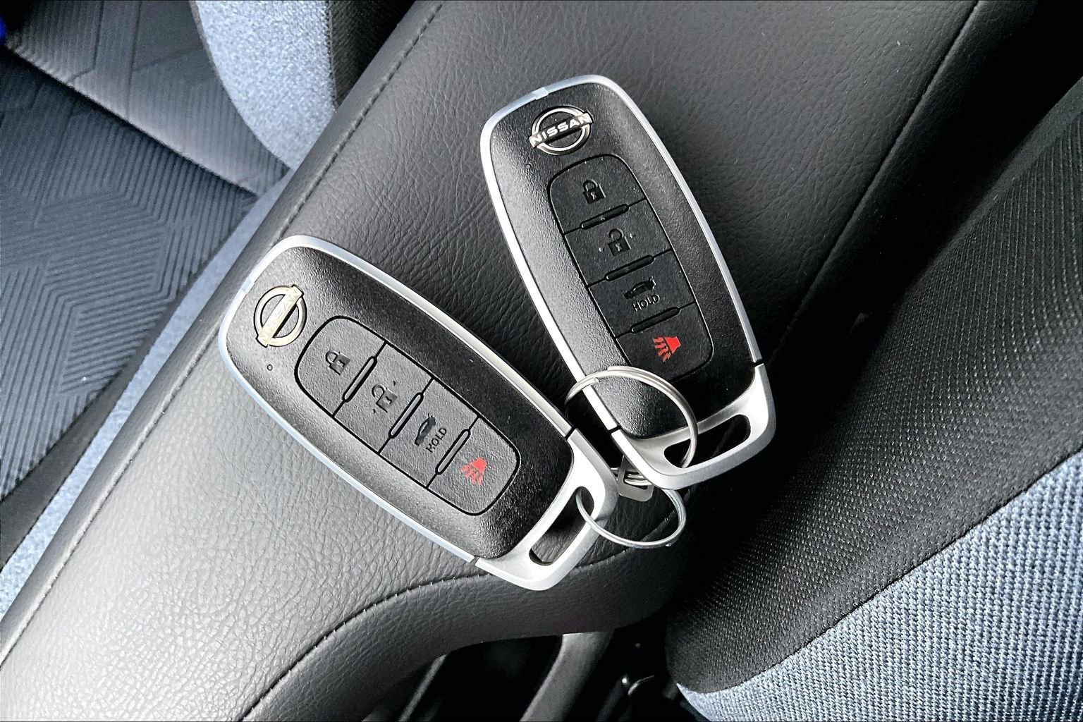 Used 2025 Nissan Versa SV w/ Trunk Package image 20