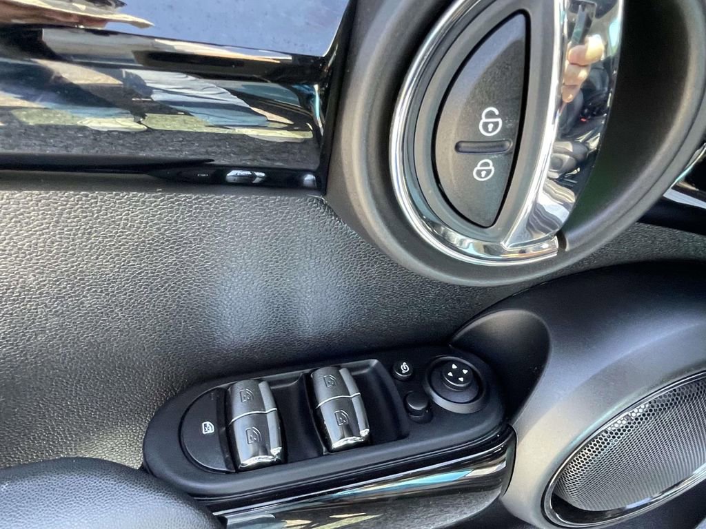 Used 2019 MINI Cooper S w/ Premium Package image 14
