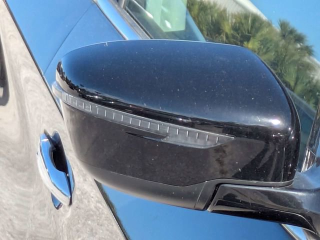 Used 2023 Nissan Murano SV image 10