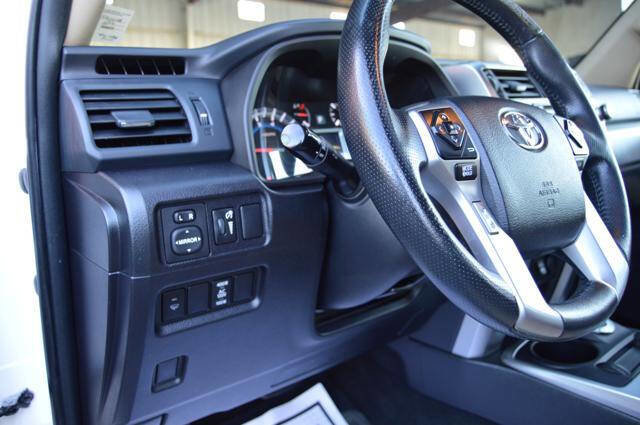 Used 2014 Toyota 4Runner SR5 Premium AWD/4WD image 30