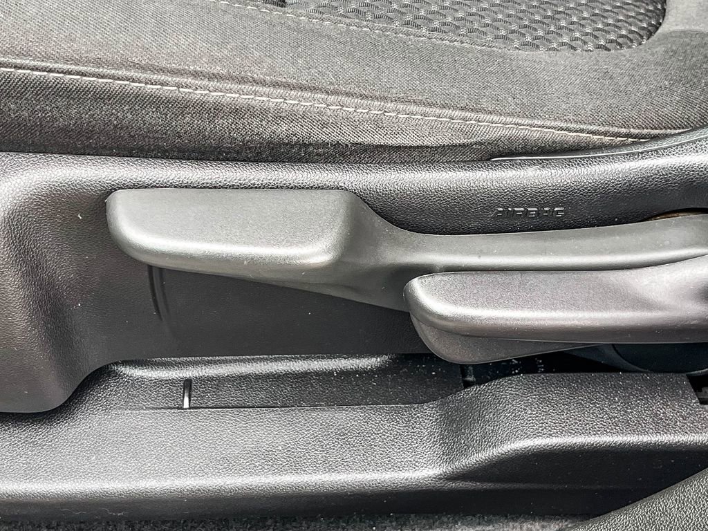 Used 2020 GMC Acadia SLE image 43