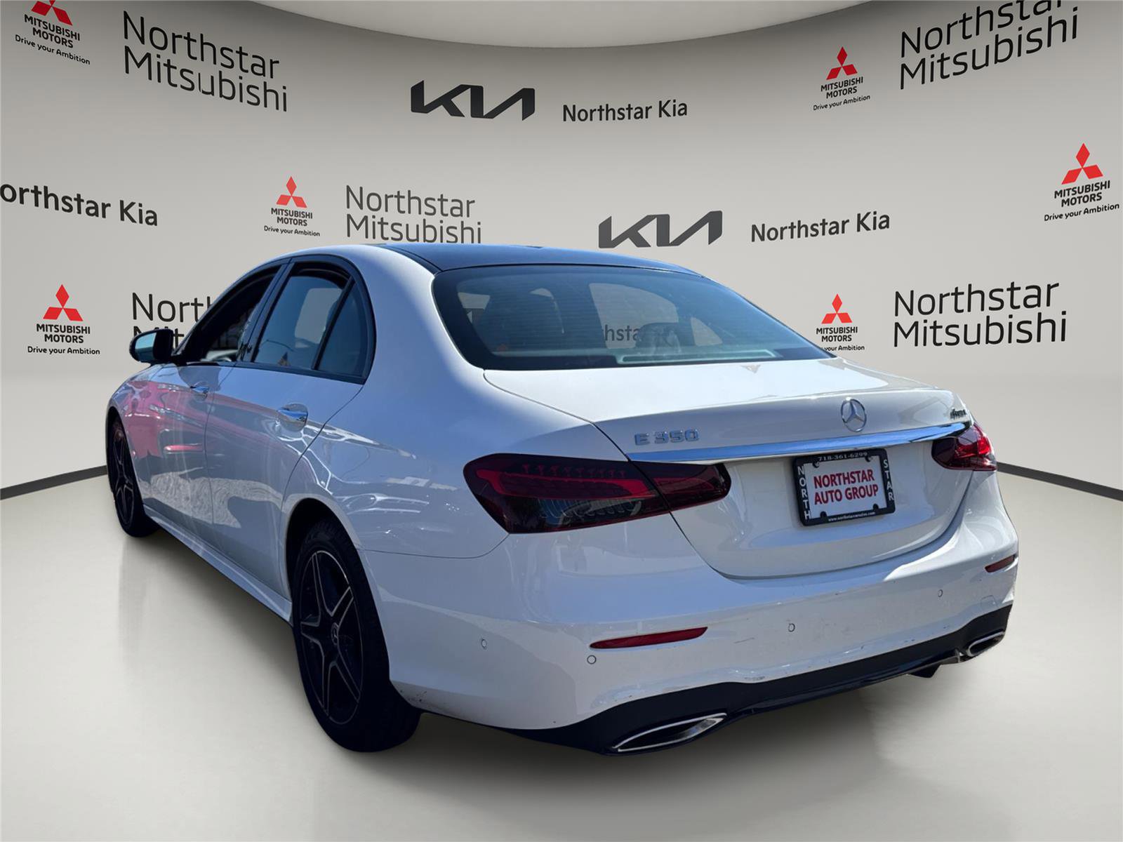 Used 2022 Mercedes-Benz E 350 4MATIC Sedan w/ AMG Line Exterior image 2