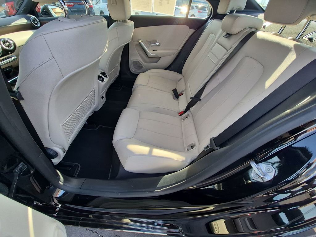 Used 2022 Mercedes-Benz A 220 A 220 image 29