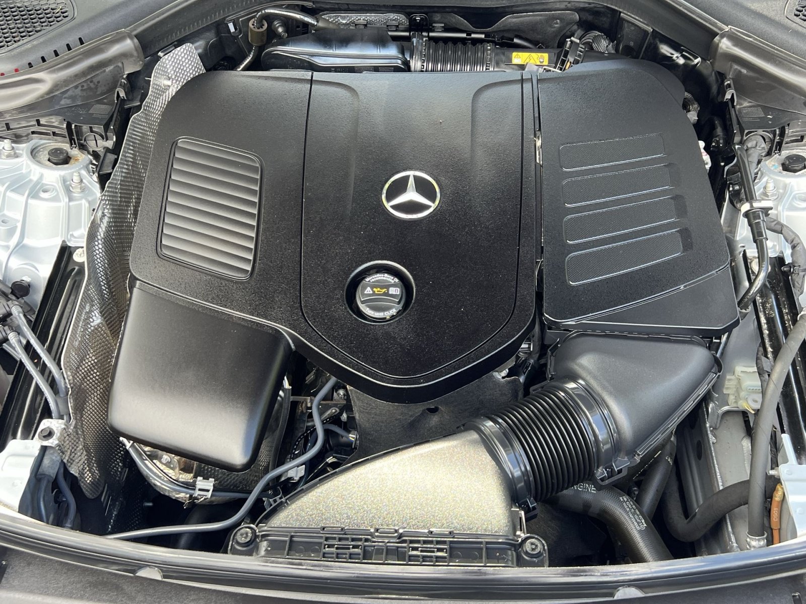 Used 2024 Mercedes-Benz GLC 300 4MATIC image 34