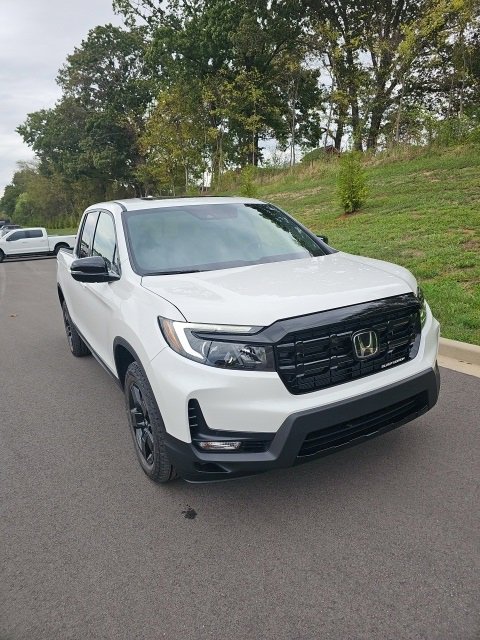 New 2026 Honda Ridgeline Black Edition image 3