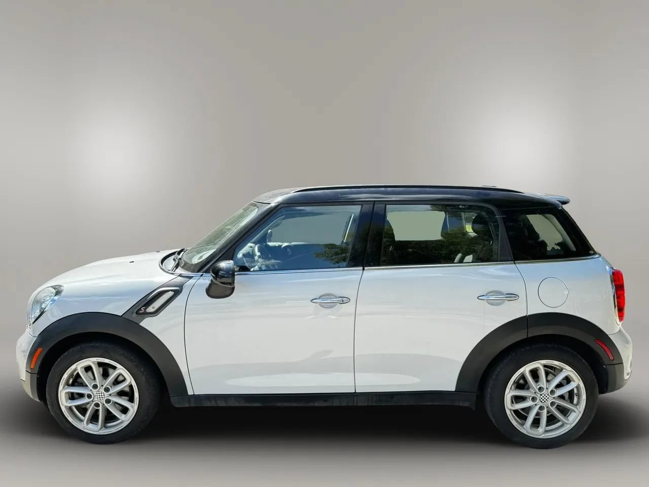 Used 2016 MINI Cooper Countryman S FWD image 4