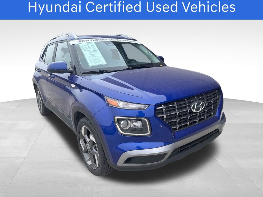 Certified 2025 Hyundai Venue SEL FWD image 3