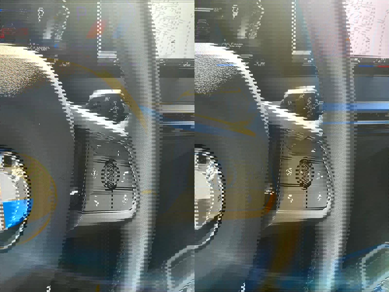 Used 2025 BMW iX xDrive50 image 20