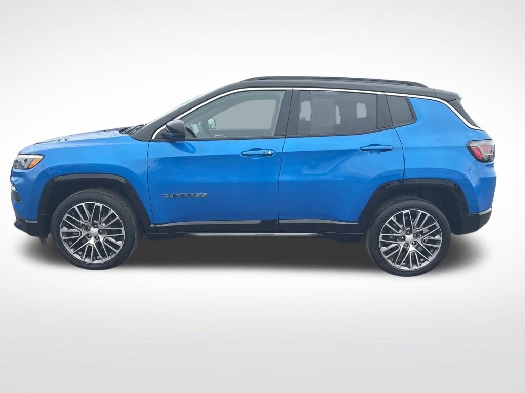 Used 2023 Jeep Compass Limited w/ Elite Group image 6