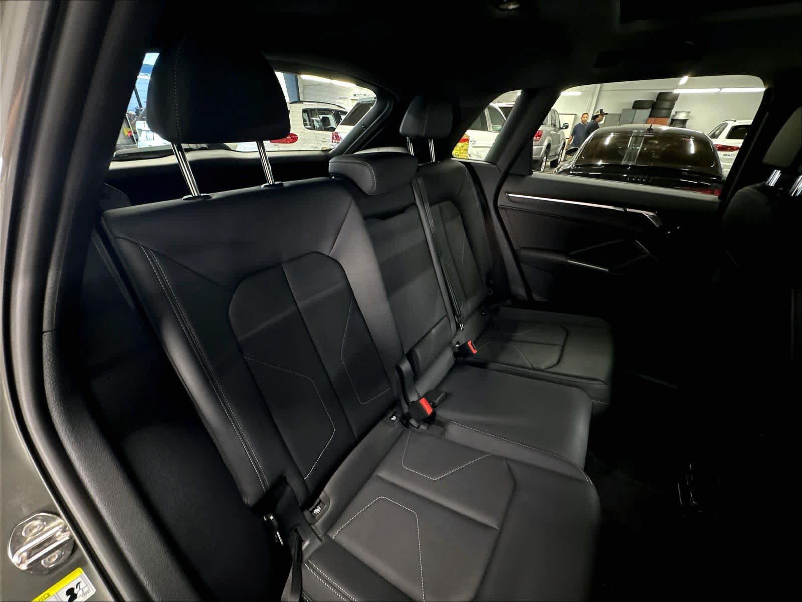 Used 2024 Audi Q3 2.0T Premium Plus AWD/4WD image 30