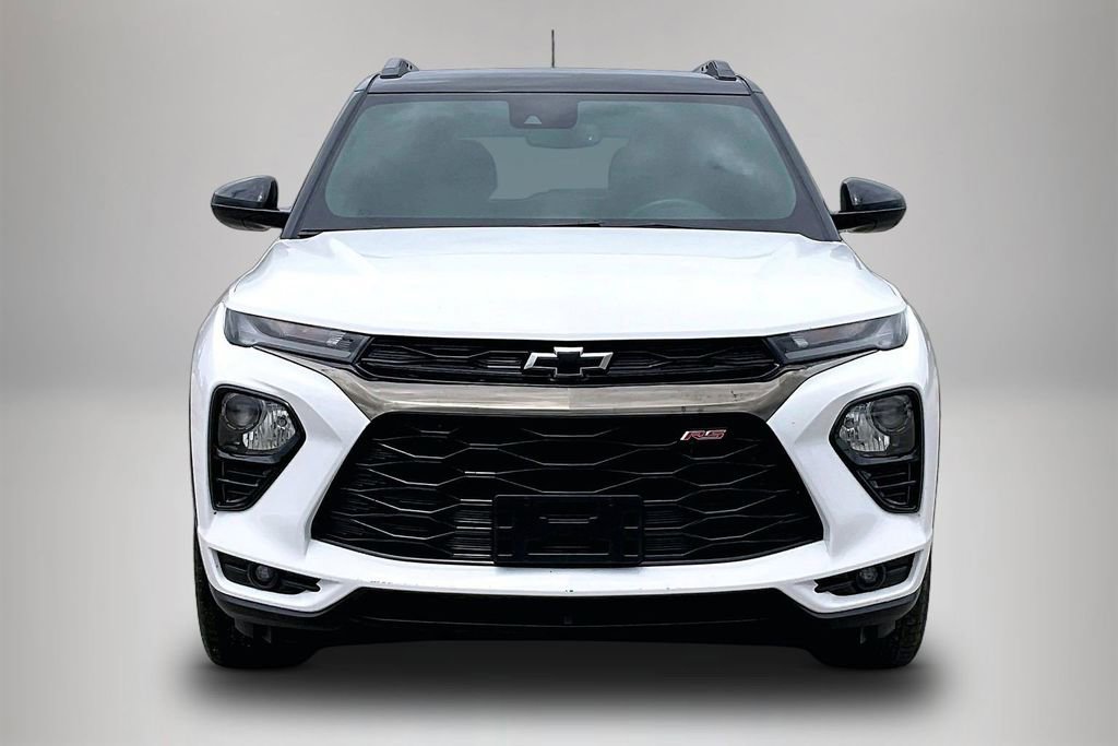 Used 2023 Chevrolet TrailBlazer RS w/ Convenience Package FWD image 3