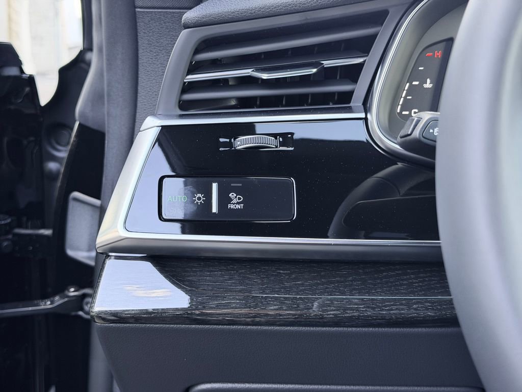 New 2026 Audi Q8 Prestige image 21