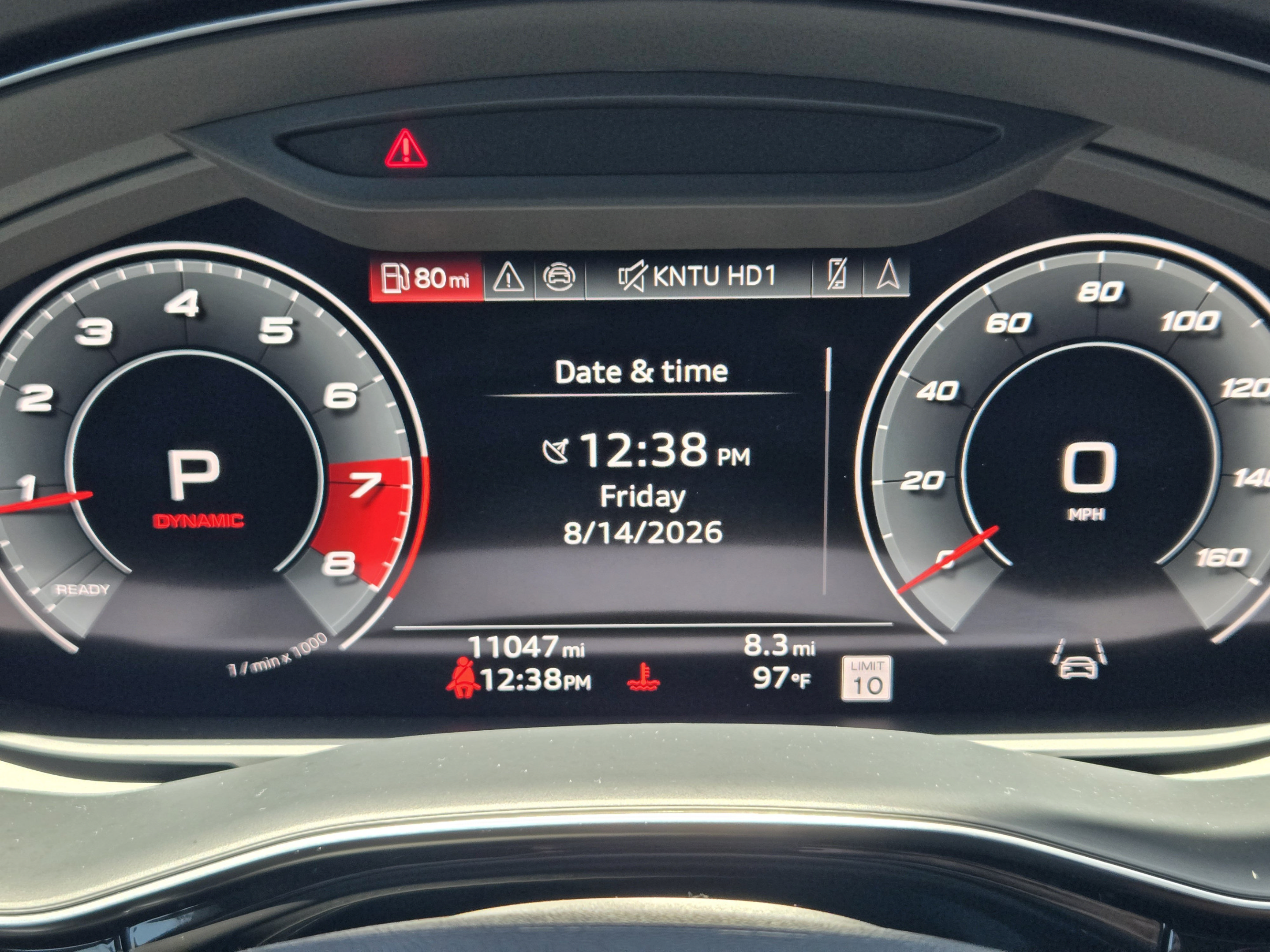Used 2025 Audi SQ7 Prestige AWD/4WD image 12