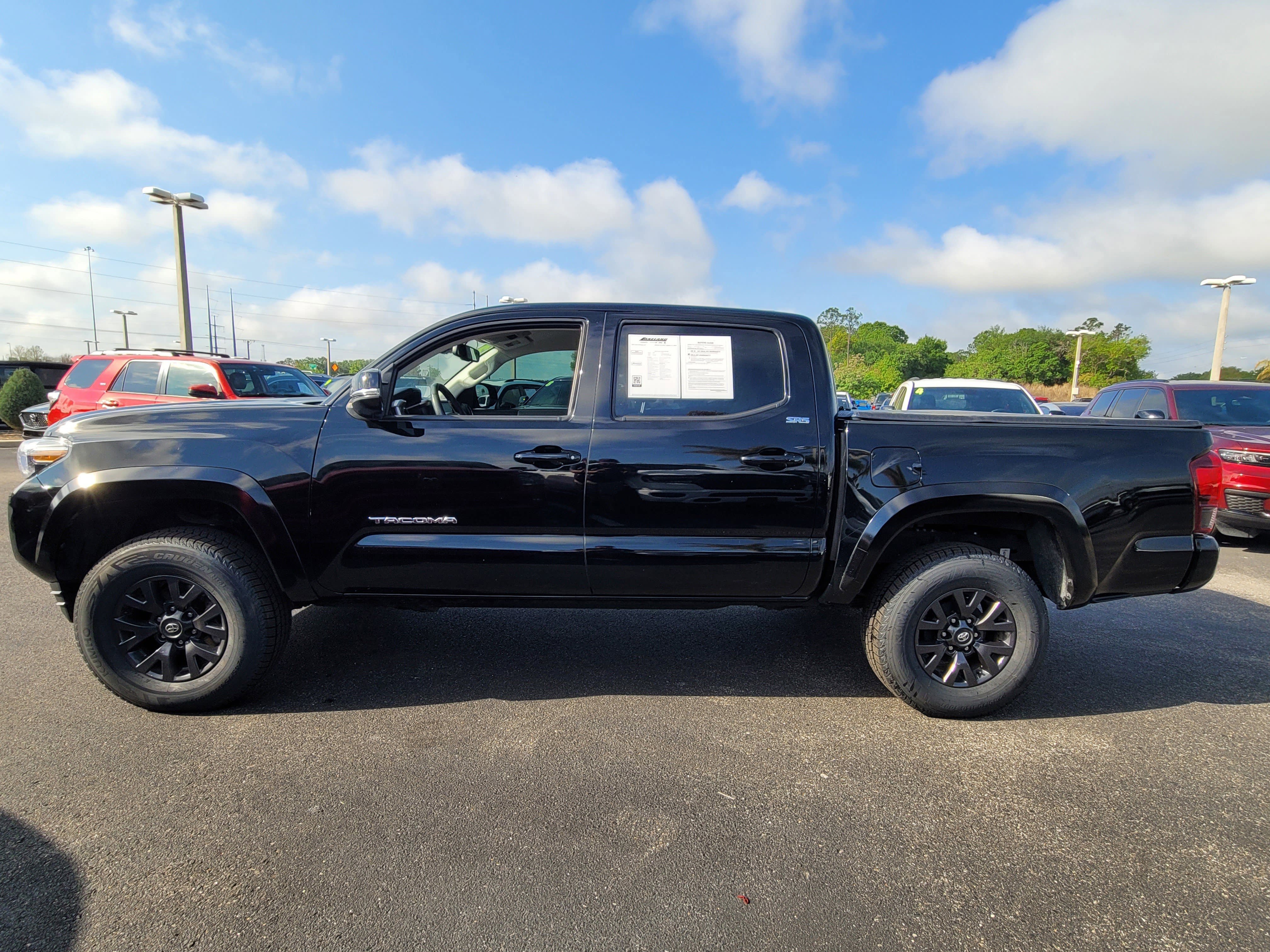 Used 2023 Toyota Tacoma SR5 w/ Technology Package AWD/4WD image 7