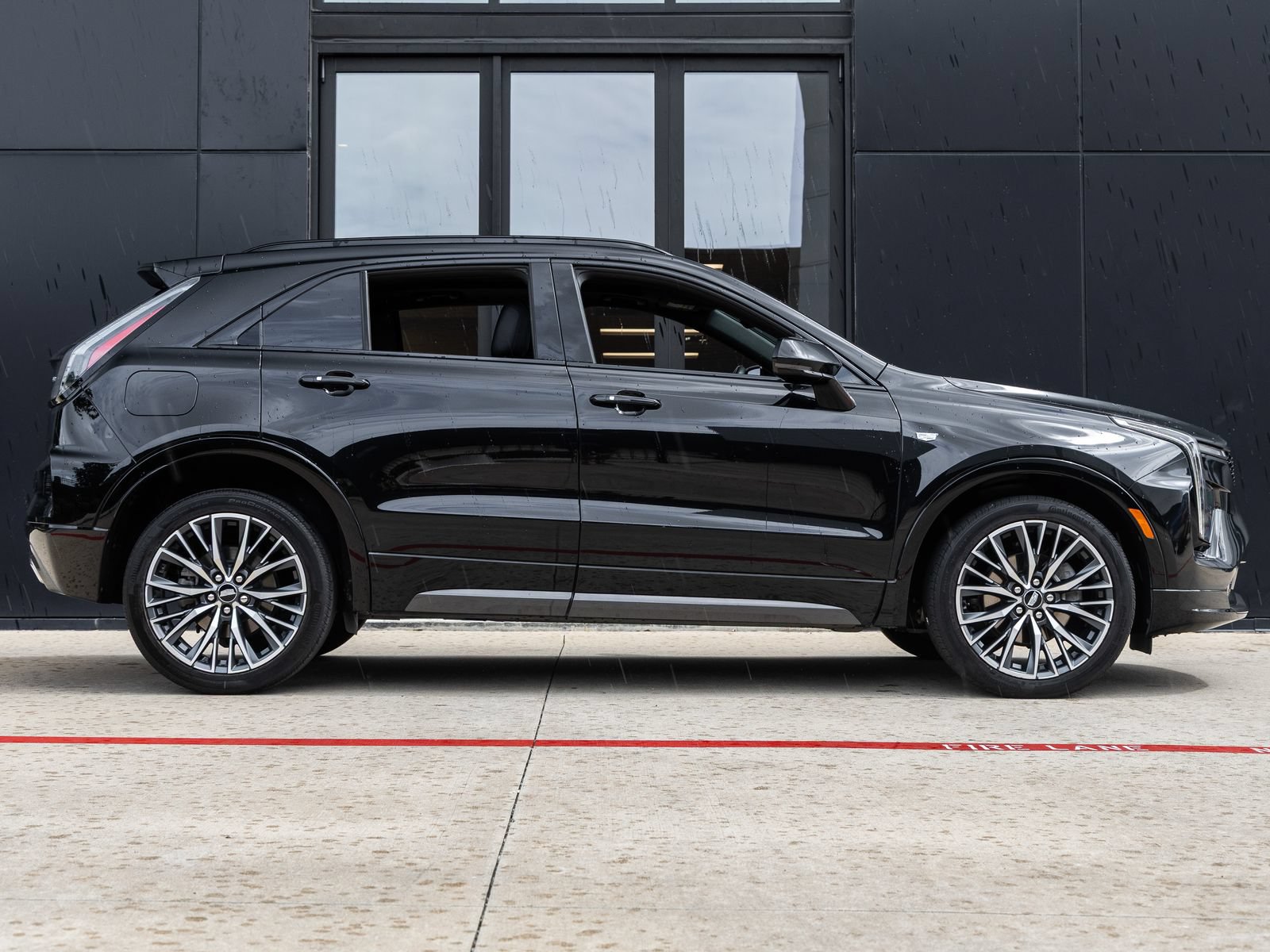 Used 2024 Cadillac XT4 Sport FWD image 10