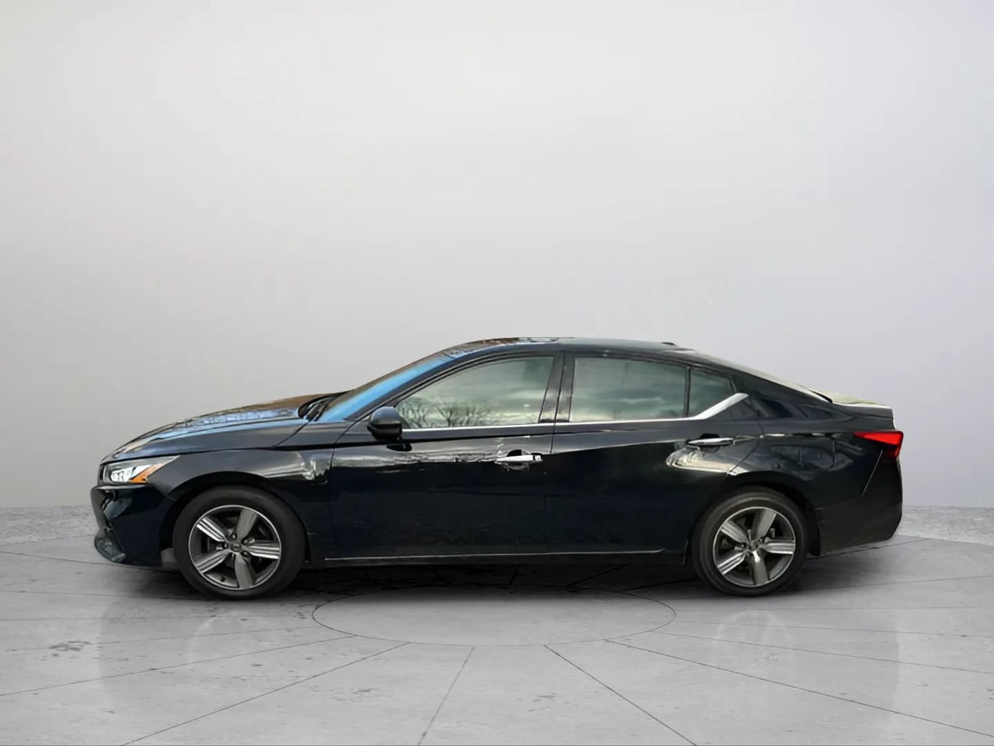Used 2019 Nissan Altima 2.5 SV AWD/4WD image 16