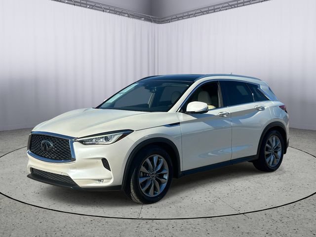Certified 2019 INFINITI QX50 Essential w/ Premium Heat Package FWD image 2