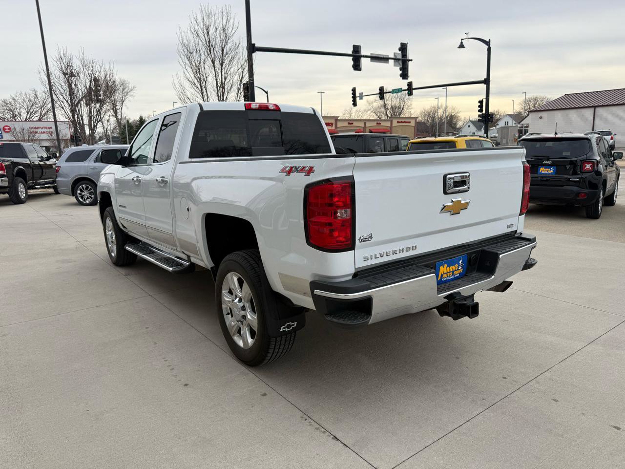 Used 2017 Chevrolet Silverado 2500 LTZ image 4