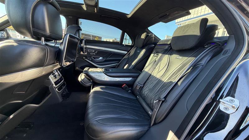 Used 2015 Mercedes-Benz S 63 AMG 4MATIC Sedan image 48