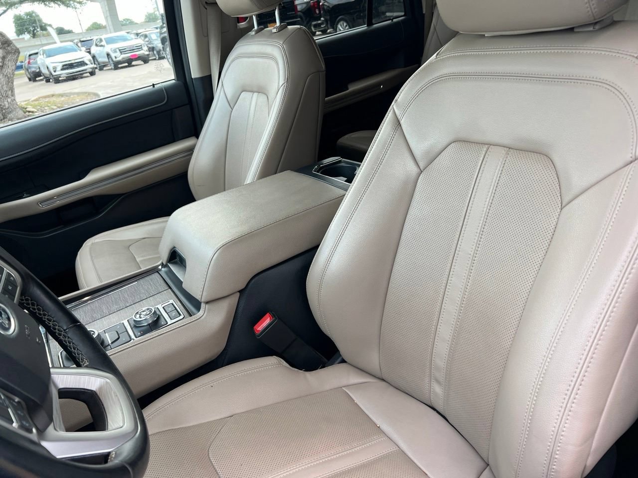 Used 2024 Ford Expedition Max Limited AWD/4WD image 11