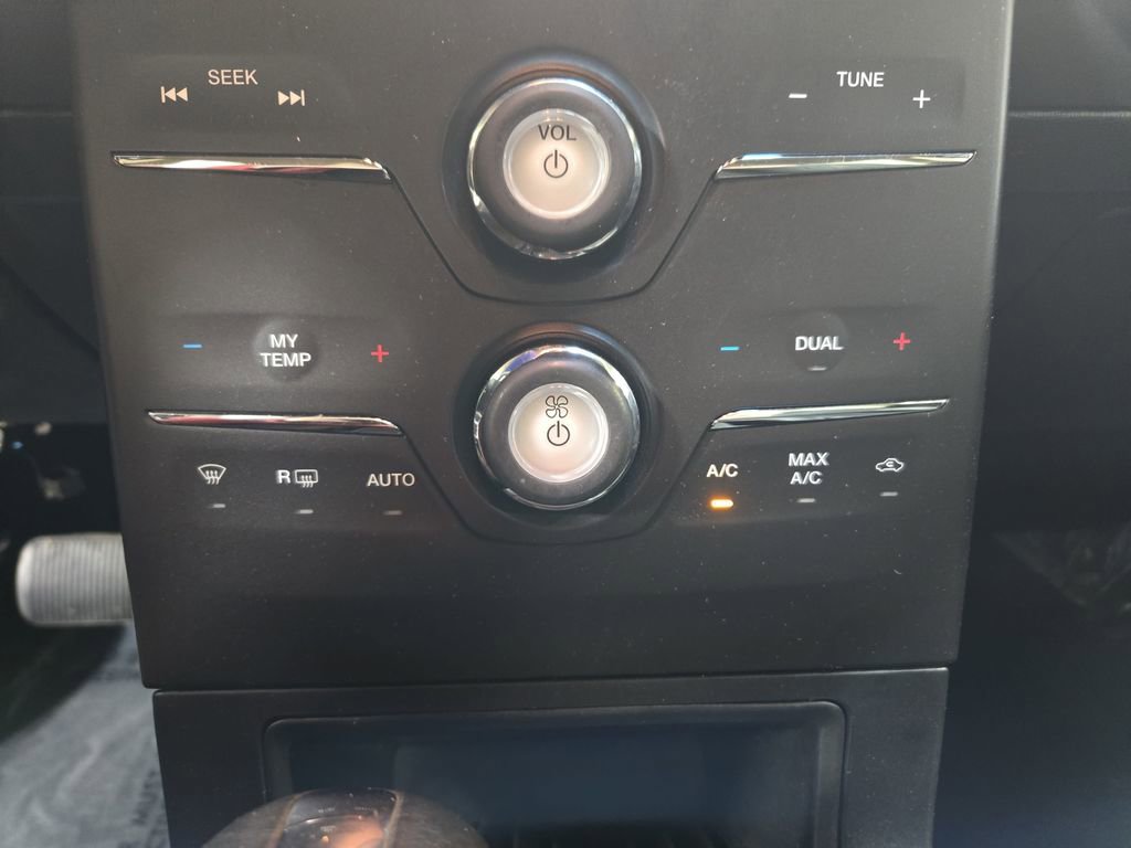 Used 2014 Ford Flex SEL w/ Equipment Group 202A FWD image 25
