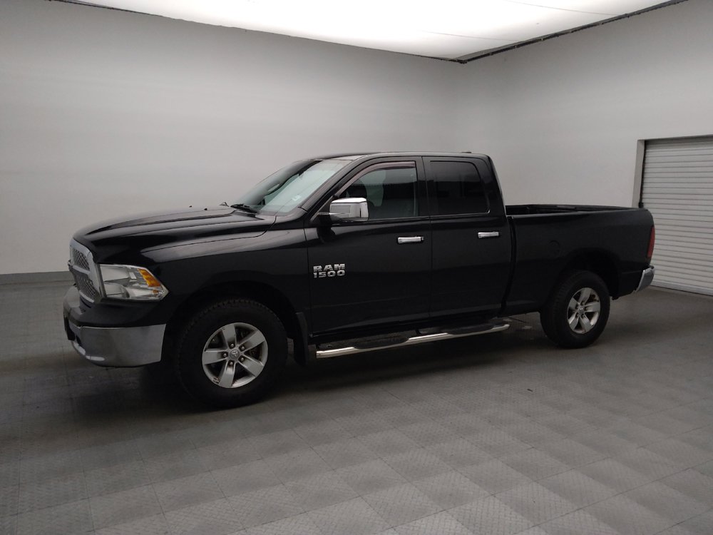 Used 2018 RAM 1500 Classic SLT AWD/4WD image 2