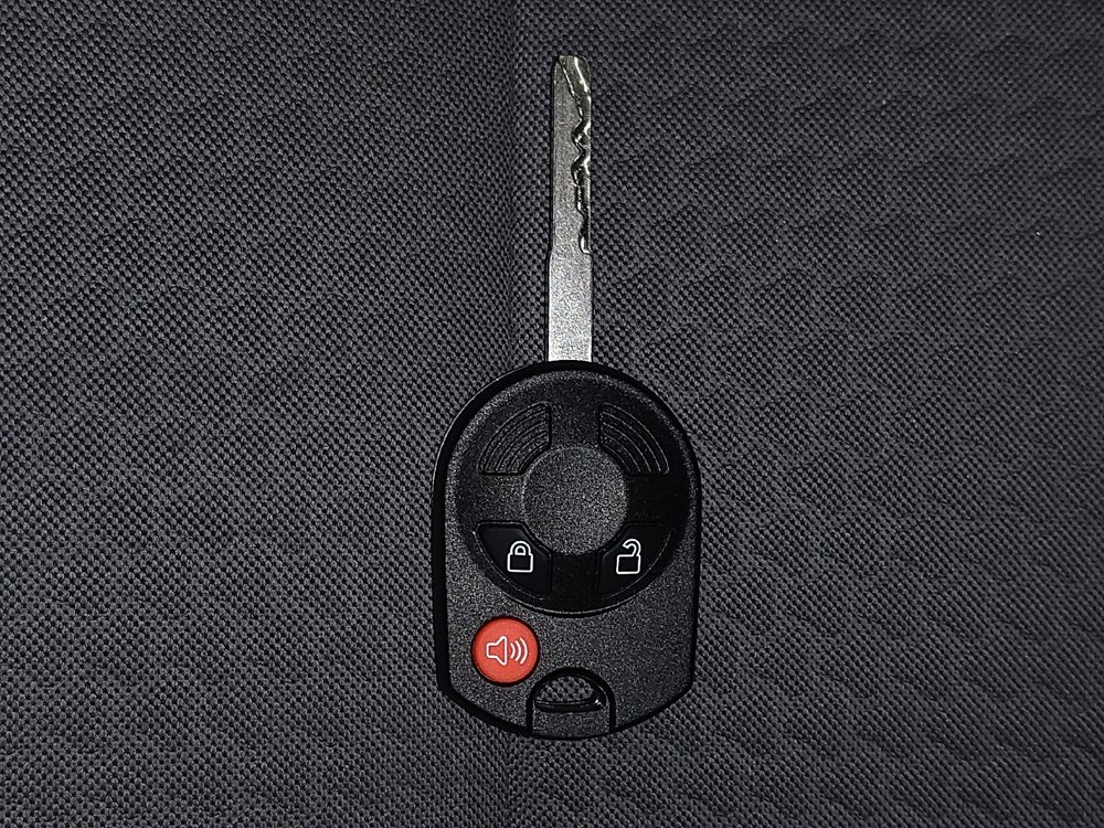 Used 2018 Ford Escape SE image 32