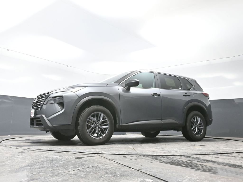 Used 2024 Nissan Rogue S image 52