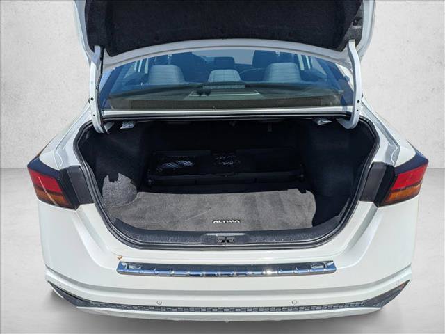 Used 2023 Nissan Altima 2.5 SV AWD/4WD image 6