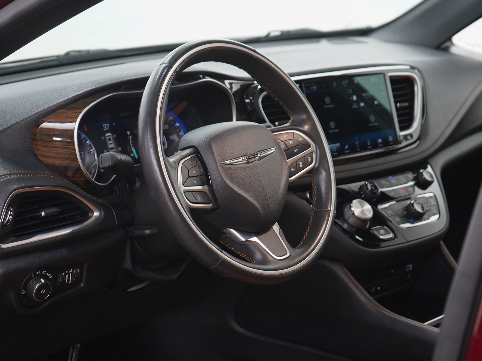 Used 2021 Chrysler Pacifica Pinnacle image 28