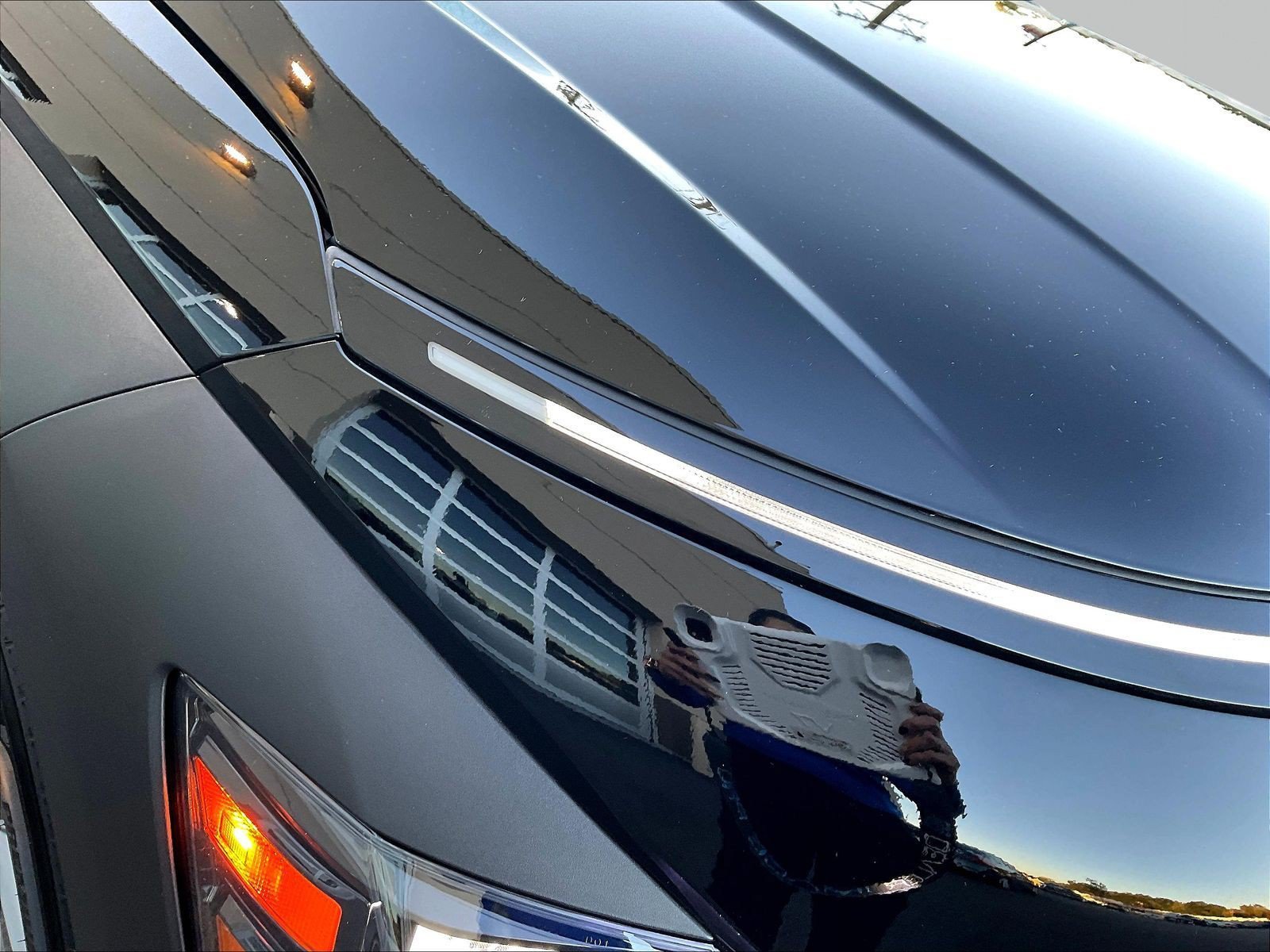 New 2027 Hyundai Kona SE AWD/4WD image 8