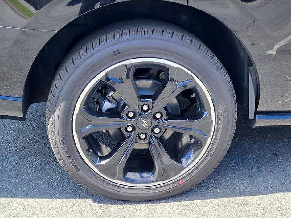 New 2024 Ford Expedition Limited image 25